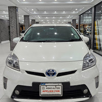 Toyota Prius S (2013) Rare Heads-Up Display, Hybrid Efficiency with Style