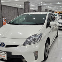 Toyota Prius S (2013) Rare Heads-Up Display, Hybrid Efficiency with Style