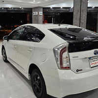 Toyota Prius S (2013) Rare Heads-Up Display, Hybrid Efficiency with Style
