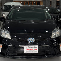 Toyota Prius S (2014) Hybrid Efficiency in Original Condition