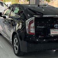 Toyota Prius S (2014) Hybrid Efficiency in Original Condition