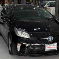 Toyota Prius S (2014) Hybrid Efficiency in Original Condition