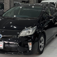 Toyota Prius S (2014) Hybrid Efficiency in Original Condition