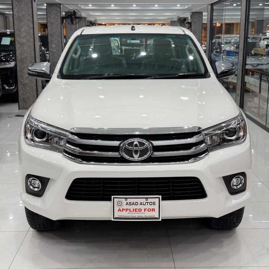 Toyota Revo V 2.8 (2018) Original & Stock Condition