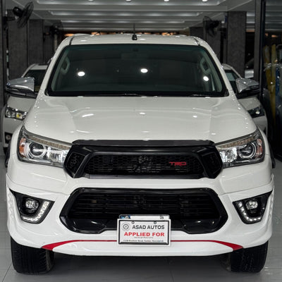 Toyota Revo V 2.8 (2020) Power, Style & Off-Road Capability