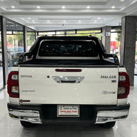 Toyota Revo V 2.8 (2021) Rugged Performance with Modern Pickup Utility