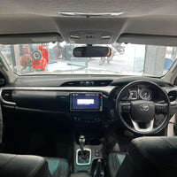 Toyota Revo V 2.8 (2021) Rugged Performance with Modern Pickup Utility