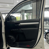Toyota Revo V 2.8 (2021) Rugged Performance with Modern Pickup Utility