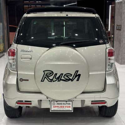 Toyota Rush G (2009) Top Variant, 1500cc, Karachi Registered