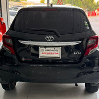 Toyota Vitz 1.0 F (2014) Compact, Economical & Feature-Packed Hatchback