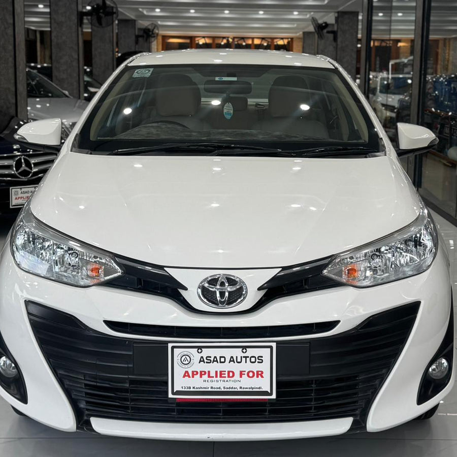 Toyota Yaris 1.3 ATIV CVT-i (2021) Reliable Sedan with Comfort & Efficiency