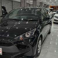 Toyota Yaris 1.0 (2021) Hatchback, Pearl Black