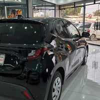 Toyota Yaris 1.0 (2021) Hatchback, Pearl Black