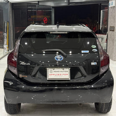 Toyota Aqua S (2015) Efficiency Meets Elegance