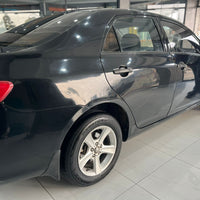 Toyota Corolla GLi (2013) Reliable Performance with Classic Style