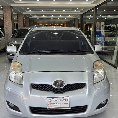 Toyota Vitz (2010) 1.0 F – Reliable Compact with Safety & Style