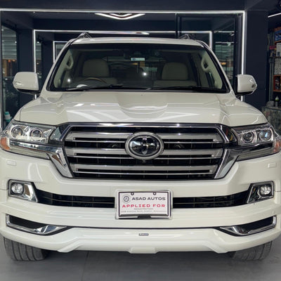 Toyota Land Cruiser ZX (2018) Pearl White Premium SUV - The Epitome of Luxury and Power