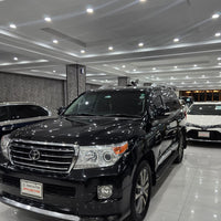 Toyota Land Cruiser ZX (2013) Luxury, Power & Prestige