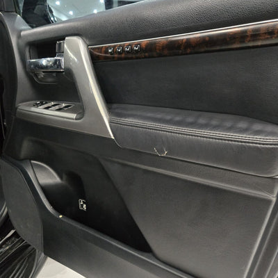 Toyota Land Cruiser ZX (2013) Luxury, Power & Prestige